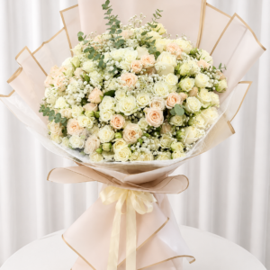 دسته گل رز مینیاتوری کرم و هلویی