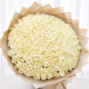 دسته گل رز سفید لاکچری